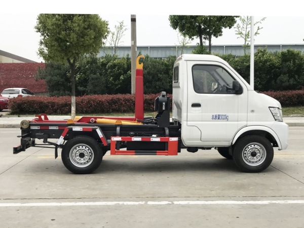 HDW5037ZXXCH6车厢可卸式垃圾车(北汽-昌河)