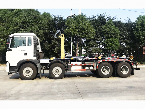 HDW5313ZXXZ6型车厢可卸式垃圾车（重汽HOWO）26T
