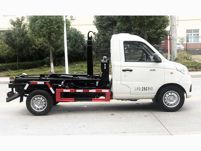 HDW5035ZXXB6车厢可卸式垃圾车(福田祥菱)
