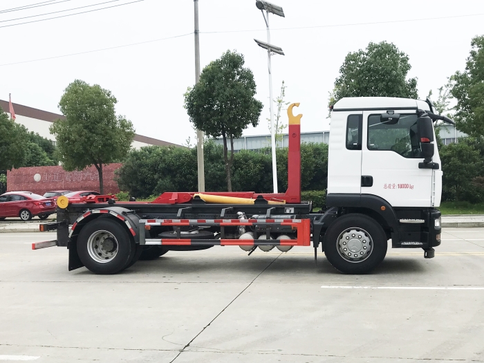 HDW5188ZXXZ6车厢可卸式垃圾车（重汽汕德卡）16T