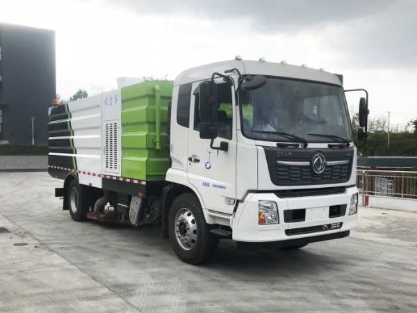 HDW5180TXCD6吸尘车