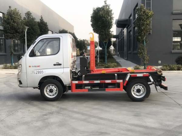 HDW5030ZXXB6车厢可卸式垃圾车（福田祥菱M1）