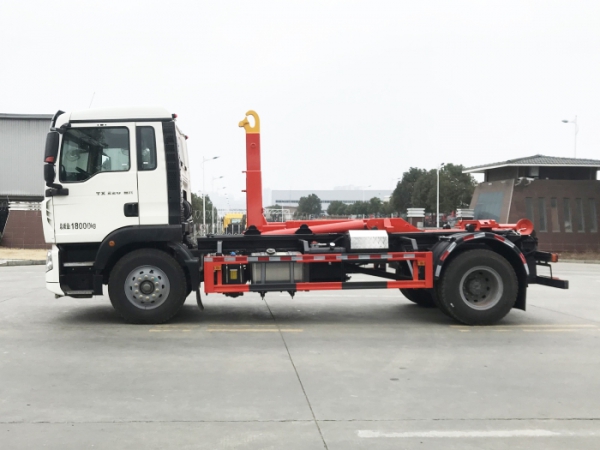 HDW5180ZXXZZ6车厢可卸式垃圾车(重汽HOWO)16T