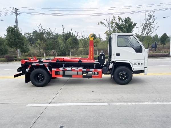 HDW5071ZXXJ6车厢可卸式垃圾车（江铃顺达）