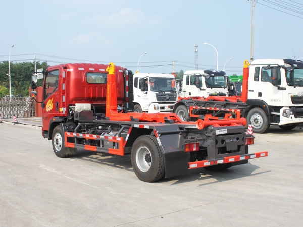 HDW5141ZXXZ6车厢可卸式垃圾车（重汽豪曼）8-10T