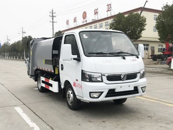 HDW5046ZYSE6压缩式垃圾车（东风途逸）4m³