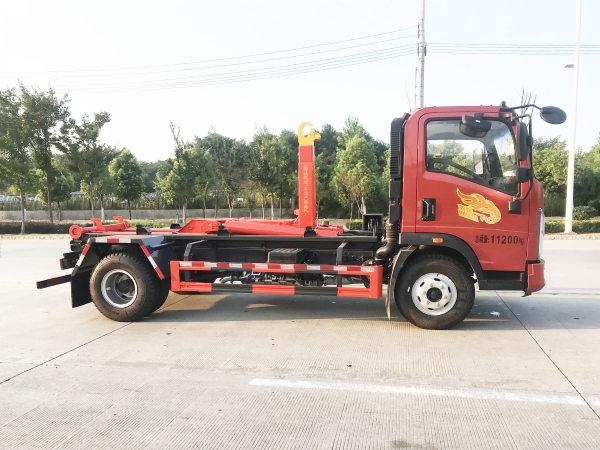 HDW5111ZXXZ6车厢可卸式垃圾车(重汽豪曼)8-10T