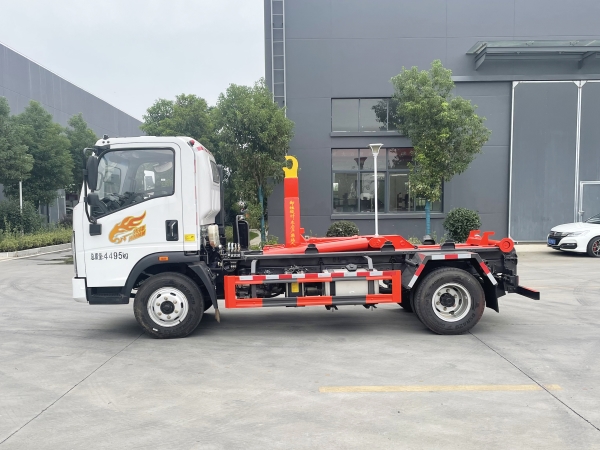 HDW5049ZXXZZ6车厢可卸式垃圾车（重汽豪曼）