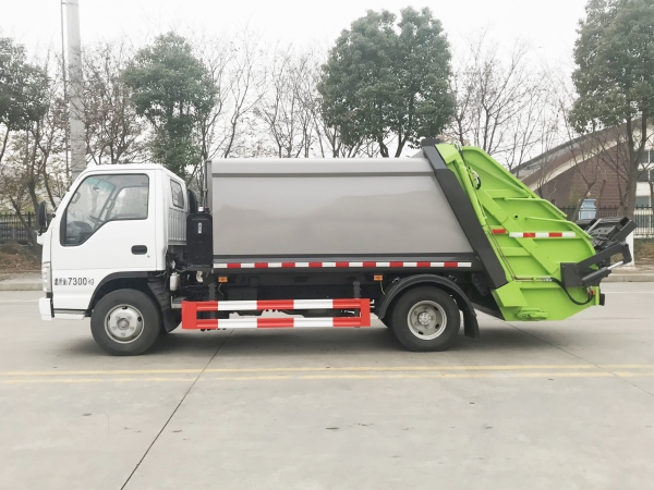 HDW5073ZYSQL6型压缩式垃圾车（五十铃）6m³