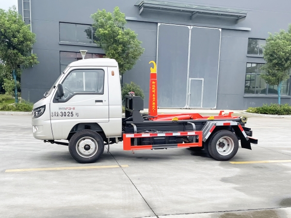HDW5033ZXXZ6车厢可卸式垃圾车（唐骏欧铃-赛菱F3-II）
