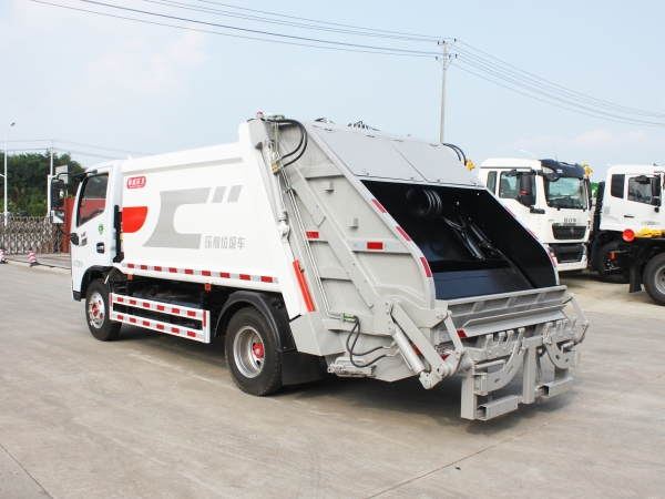HDW5070ZYSE6型压缩式垃圾车（东风多利卡）6m³