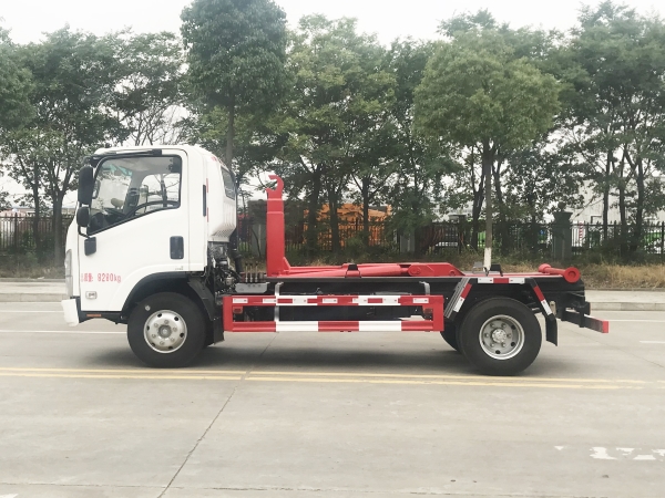 HDW5080ZXXQL6车厢可卸式垃圾车（五十铃KV100）