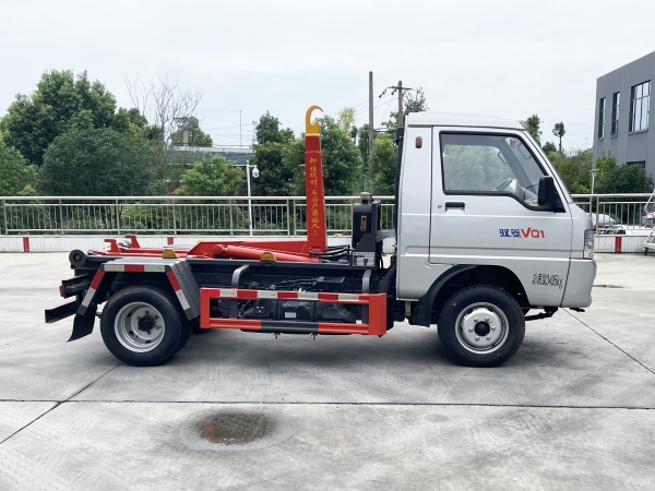 HDW5034ZXXB6车厢可卸式垃圾车（北汽福田驭菱）