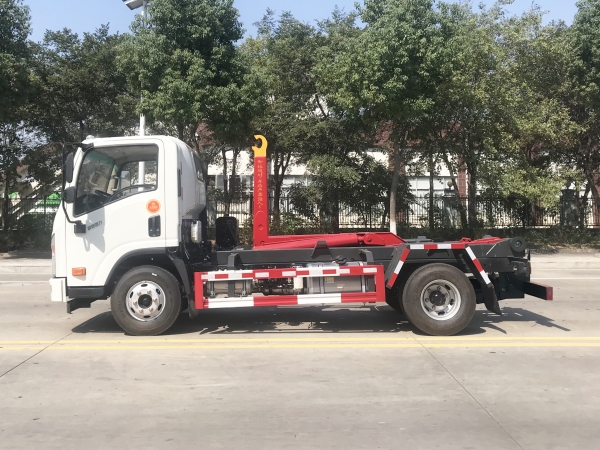 HDW5048ZXXCG6车厢可卸式垃圾车（大运）