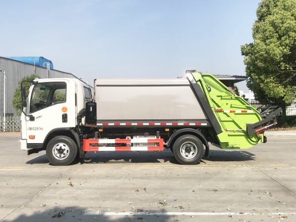 HDW5083ZYSCG6型压缩式垃圾车（大运）6m³