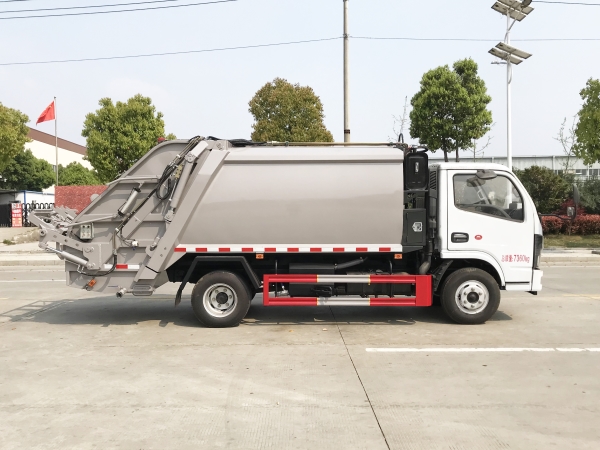 HDW5076ZYSE6型压缩式垃圾车(东风多利卡）6m³