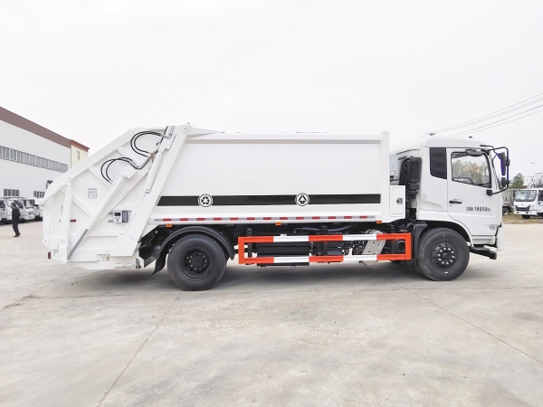 HDW5181ZYSD6型压缩式垃圾车（东风天锦）12~14m³
