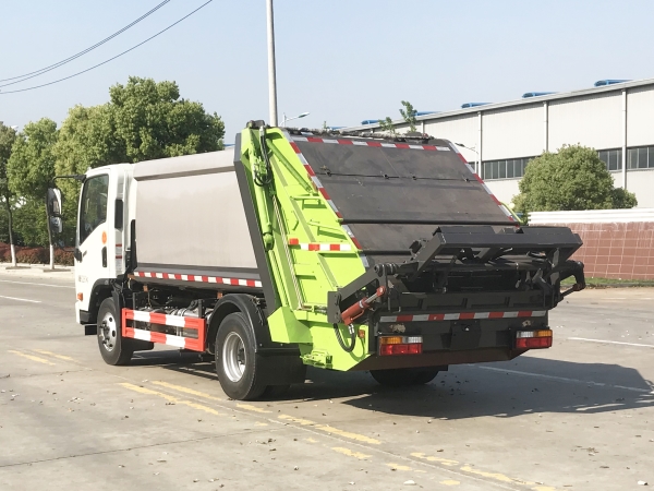 HDW5083ZYSCG6型压缩式垃圾车（大运）6m³