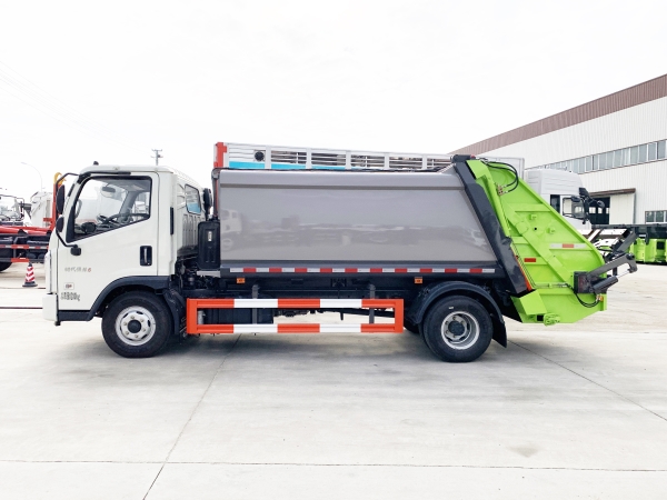 HDW5086ZYSB6型压缩式垃圾车（福田时代领航）6m³
