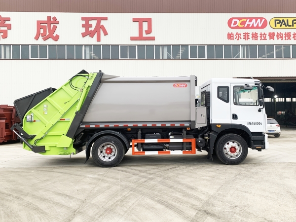 HDW5182ZYSE6型压缩式垃圾车（东风多利卡D9）10~12m³