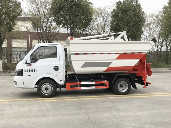 HDW5047ZZZEQ6自装卸（东风途逸柴油版）3~4m³
