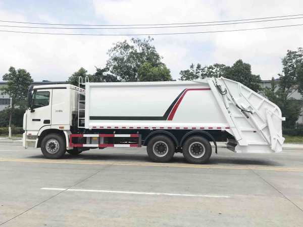 HDW5252ZYSB6型压缩式垃圾车（福田欧曼）18m³