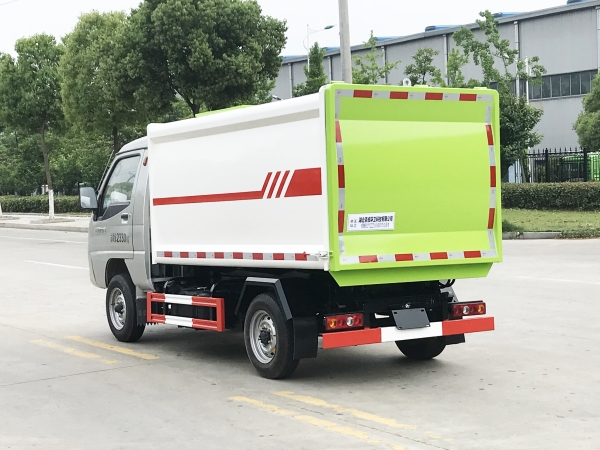 HDW5021ZZZ6自装卸式垃圾车（唐骏欧铃赛菱F3）3~4m³