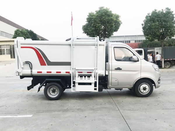 HDW5035ZZZS6自装卸(重庆长安后双轮型)3~4m³