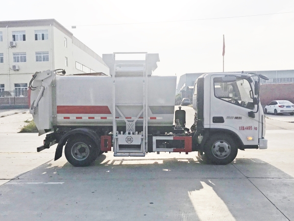 HDW5041TCAB6餐厨垃圾车（福田奥铃捷运）6m³