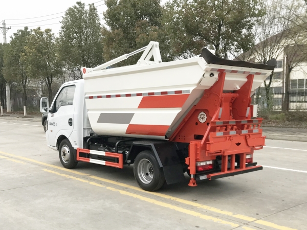 HDW5047ZZZEQ6自装卸（东风途逸柴油版）3~4m³