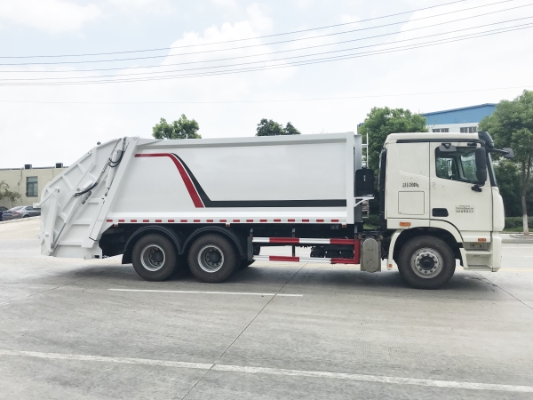 HDW5252ZYSB6型压缩式垃圾车（福田欧曼）18m³