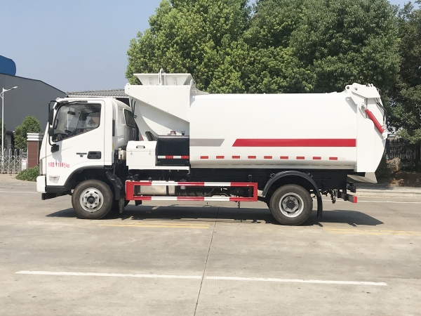 HDW5120TCAB6餐厨垃圾车（福田欧马可）8m³