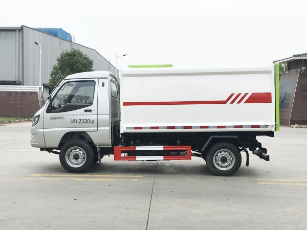 HDW5021ZZZ6自装卸式垃圾车（唐骏欧铃赛菱F3）3~4m³