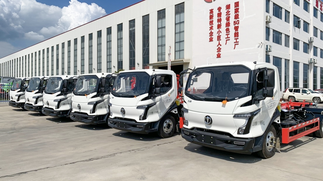 飞碟W5钩臂车-批量发车